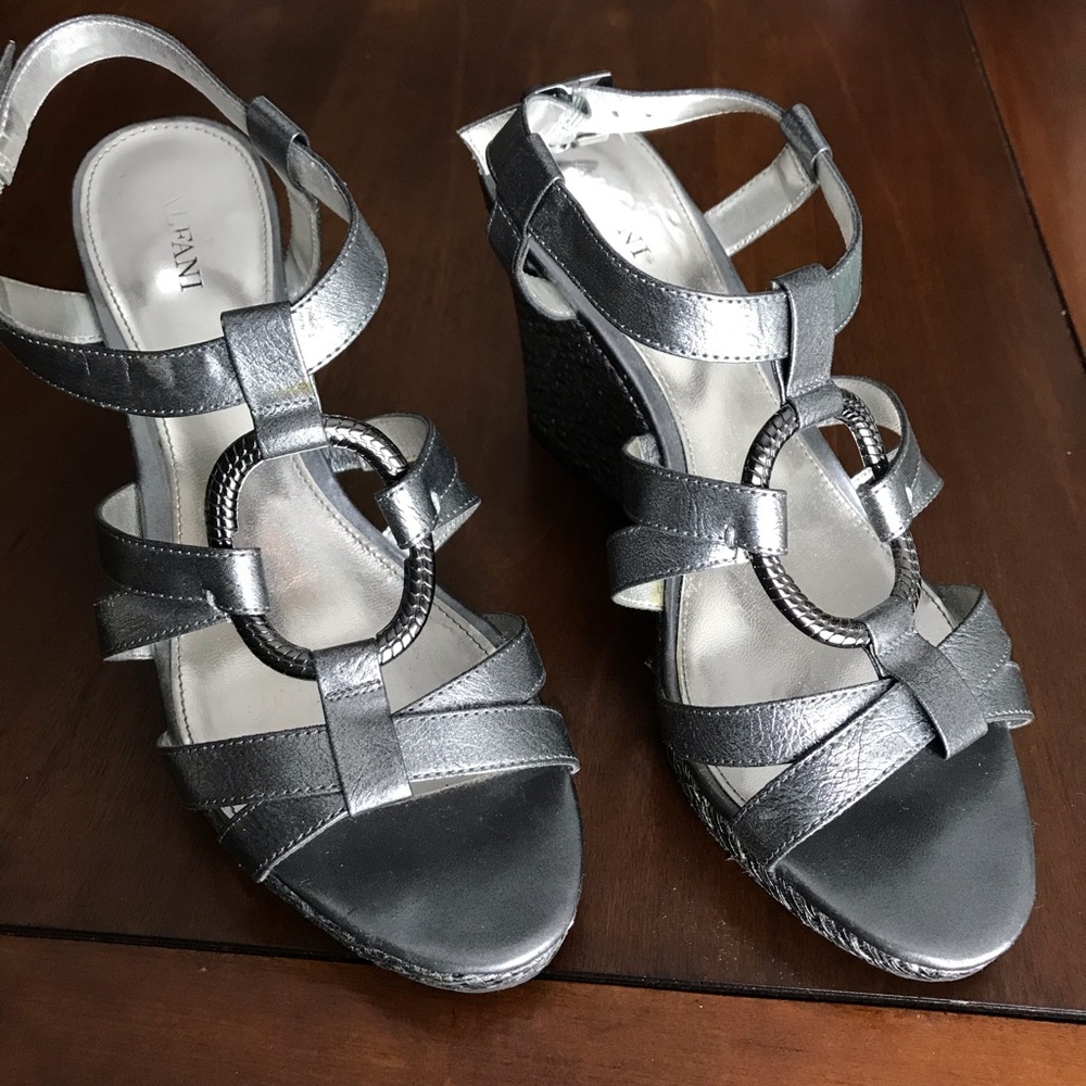 Womens shoes